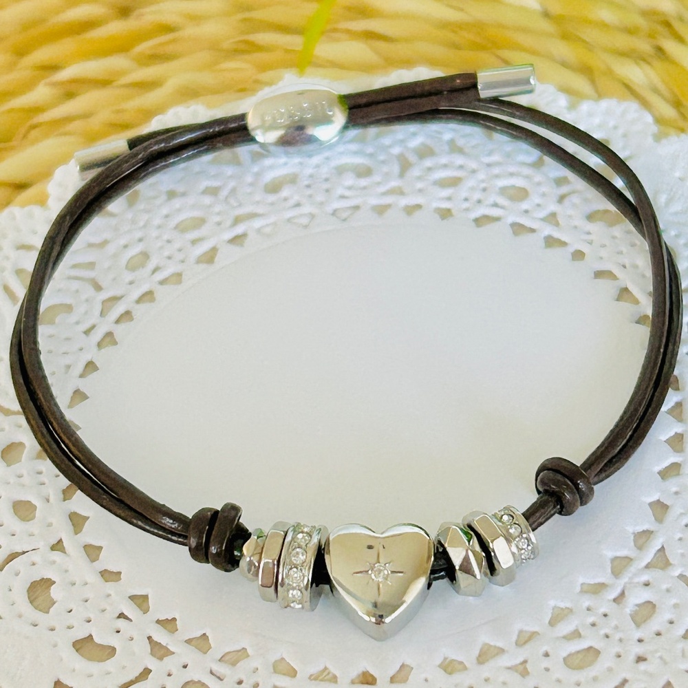 Fossil Crystal Starburst Heart Silver Tone Beaded Brown Pull Cord Bracelet